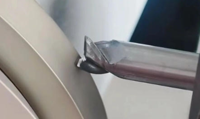 Да ли сте користили глодалицу директно из кутије? Како то да се исцепа за само пола сата?